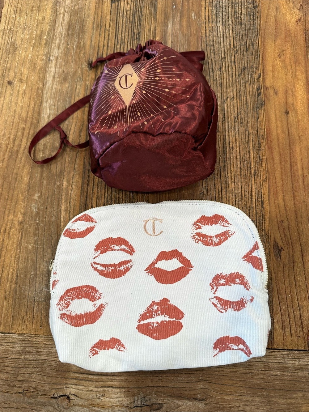 Charlotte Tilbury Lip Print Cosmetic Bag - White with Rose Lip Prints